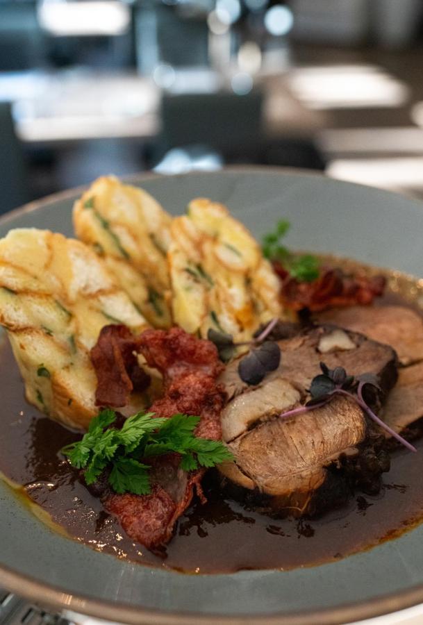 Penzion A Restaurace Bily Mlyn Liberec Ngoại thất bức ảnh